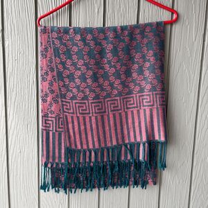100% Pashmina Pink Teal Daisy Greek Key Jacquard Fringe Scarf Shawl NWOT